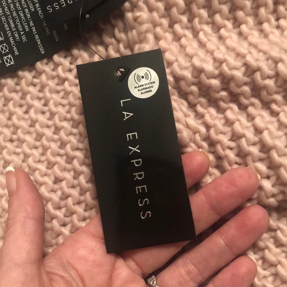 *BNWT* LA Express Chunky Wrap Scarf - Picture 4 of 8